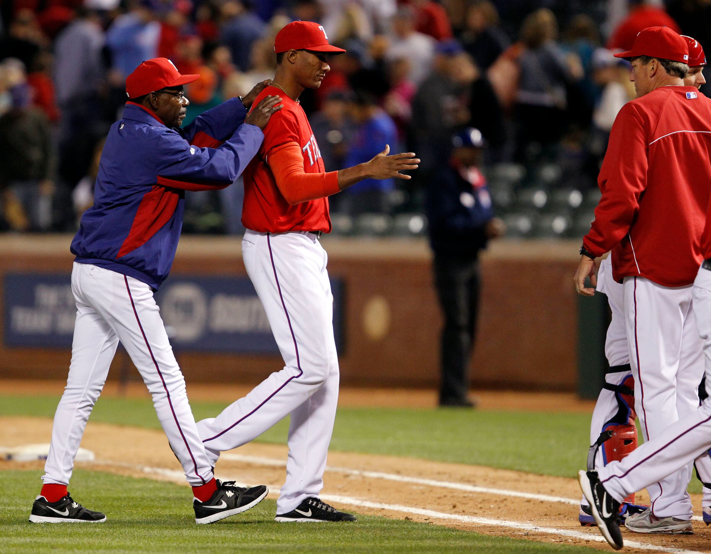 World Series: Texas Rangers' Derek Holland earns chance at
