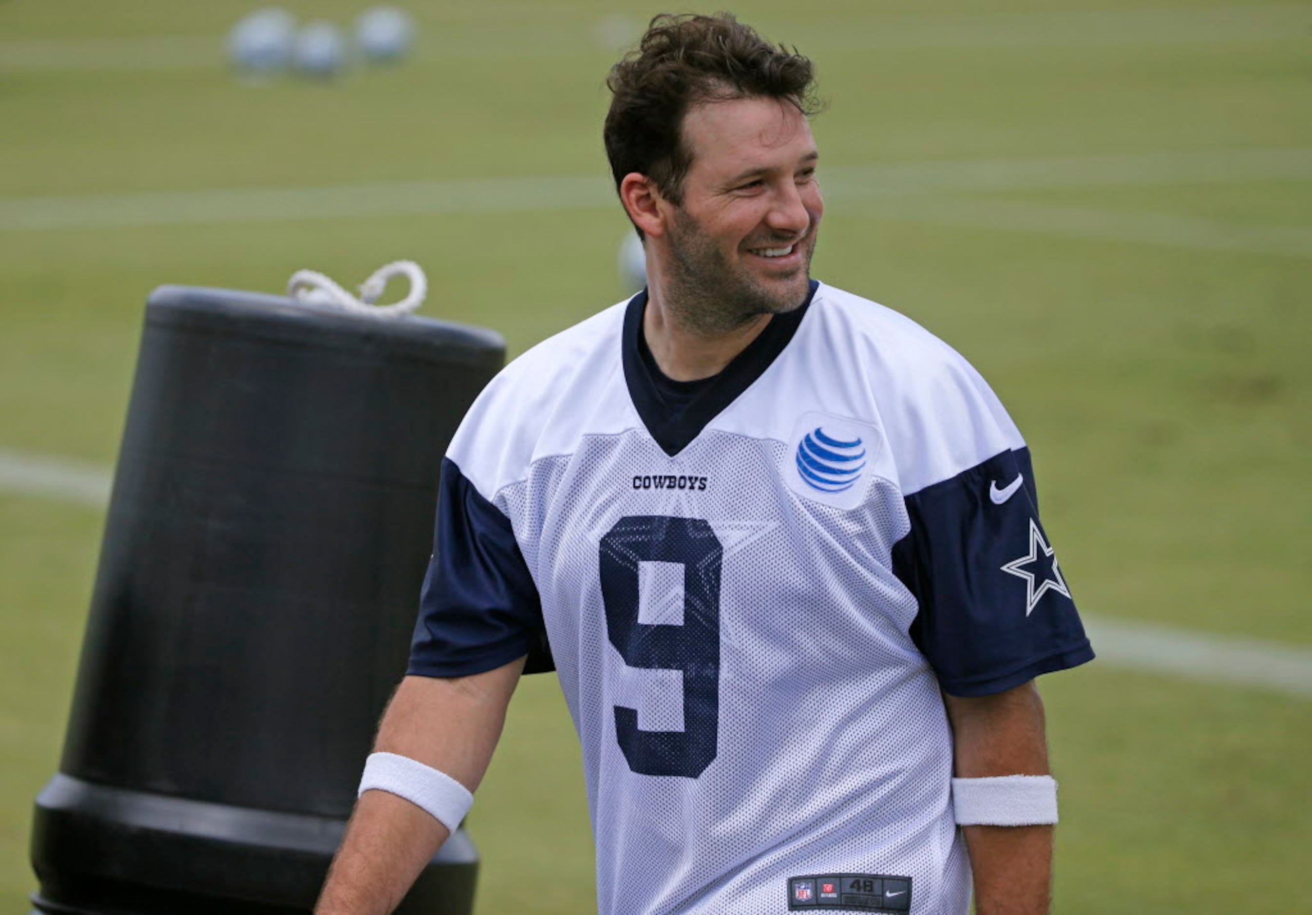 Sunday Morning QB: Tony Romo or Eli Manning? Both are great, but