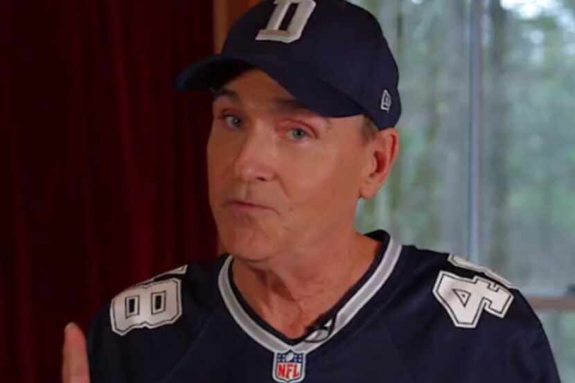James Taylor donned Dallas Cowboys attire to announce that he and Bonnie Raitt will play the...
