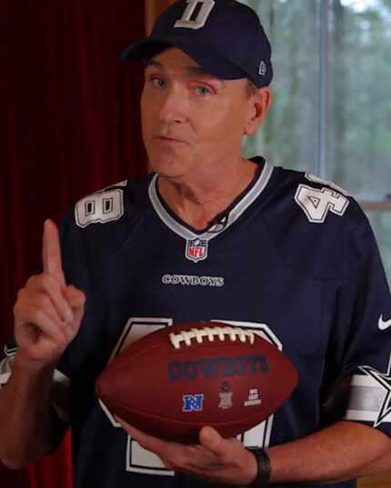 James Taylor donned Dallas Cowboys attire to announce that he and Bonnie Raitt will play the...