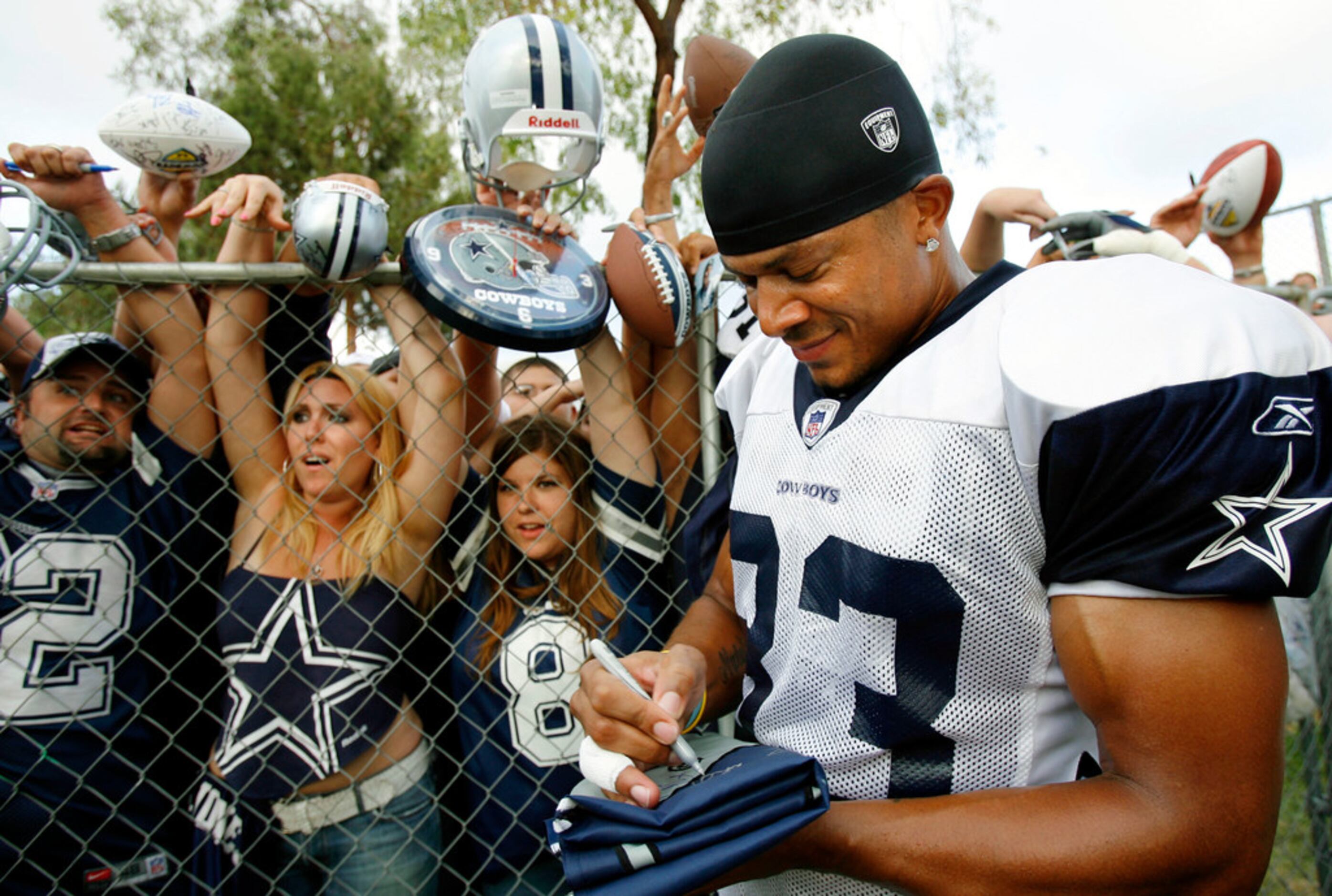 South Plains Mall  Dallas Cowboys Pro Shop