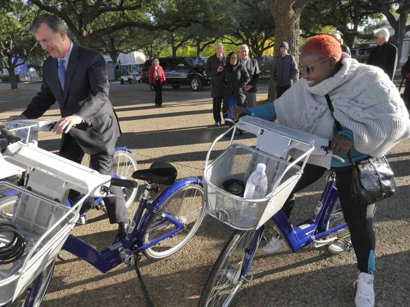 Then-Dallas Mayor Mike Rawlings, left, and then-City Council member Carolyn Davis debuted...