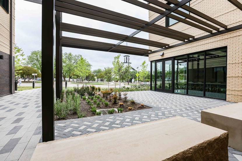 The courtyard at the Family Health Center on Virginia.