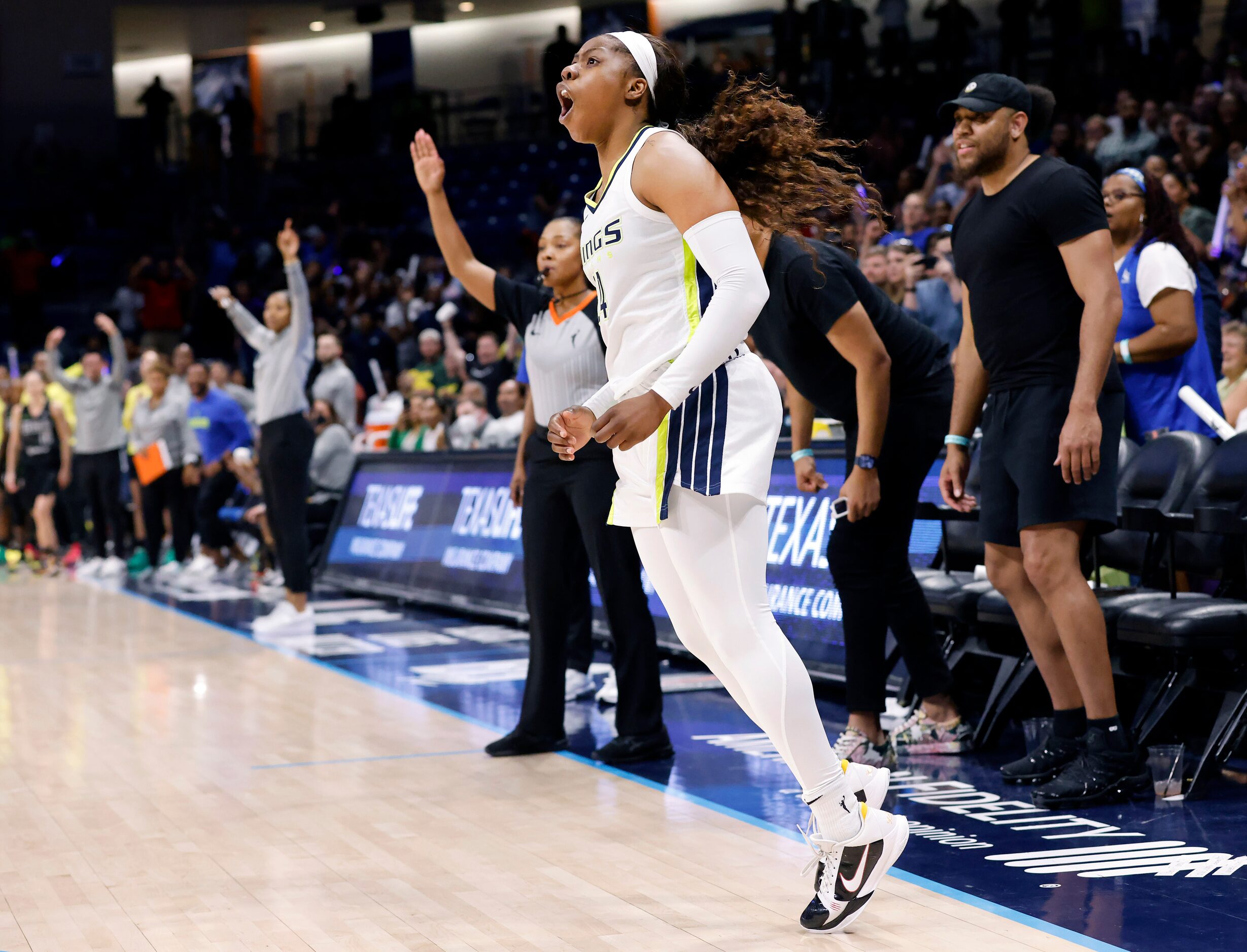 Dallas Wings guard Arike Ogunbowale (24) reacts after her last second shot didn’t fall...