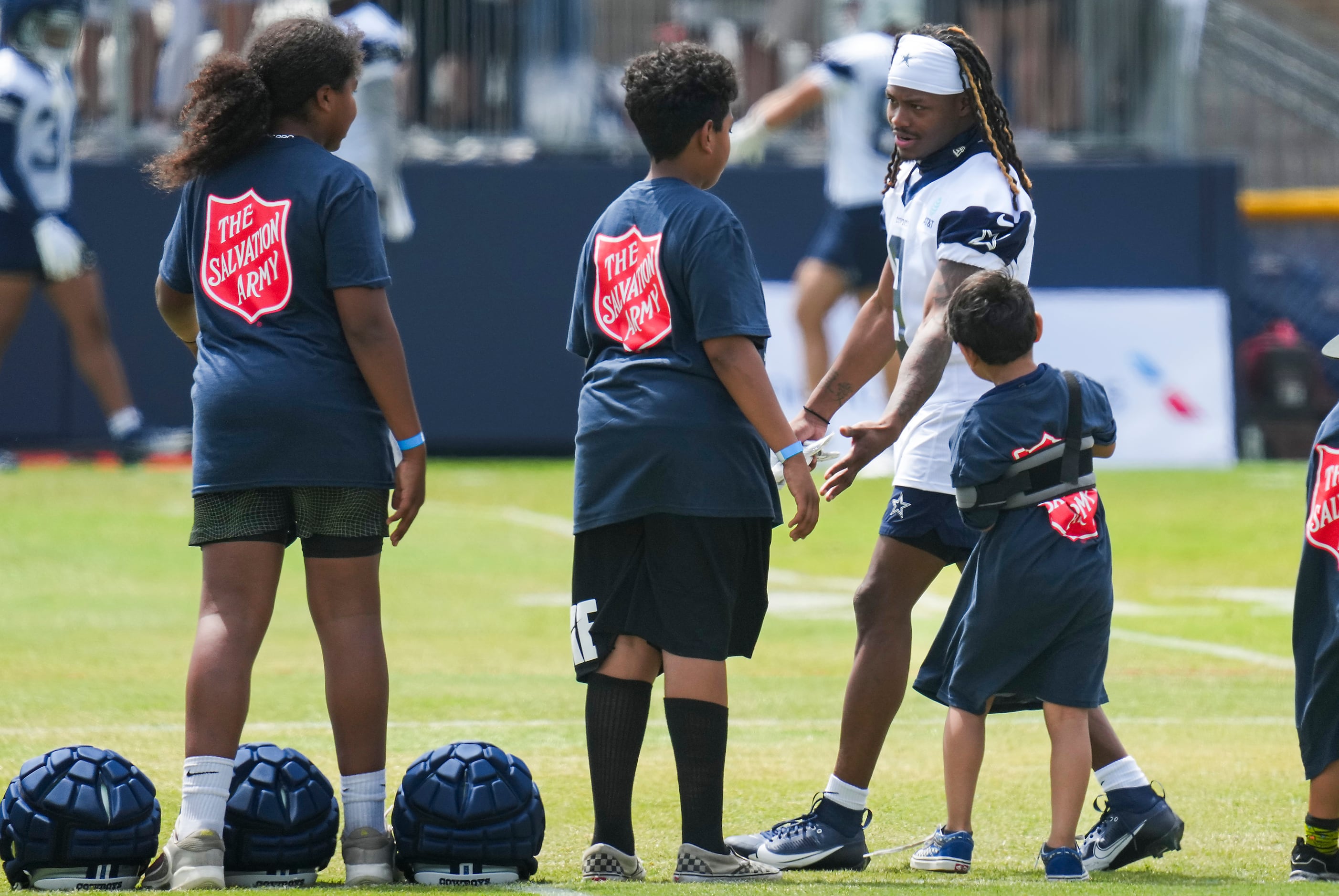 KaVontae Turpin returns to Cowboys camp after birth of child