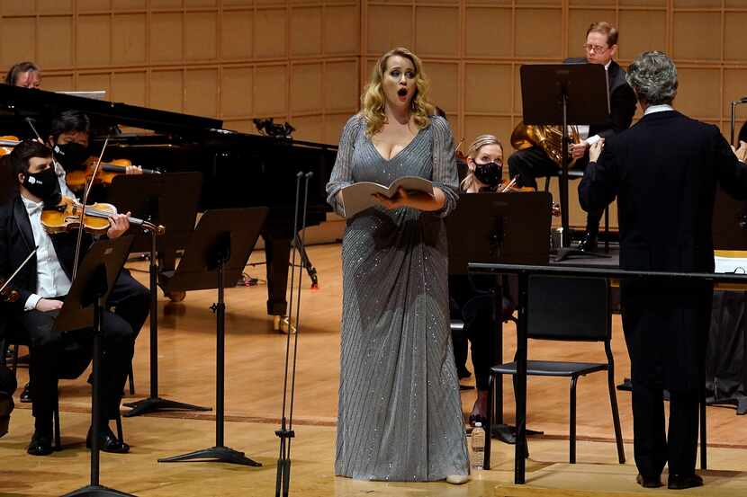 Soprano Rachel Willis-Sørensen performs with the Dallas Symphony Orchestra at the Meyerson...