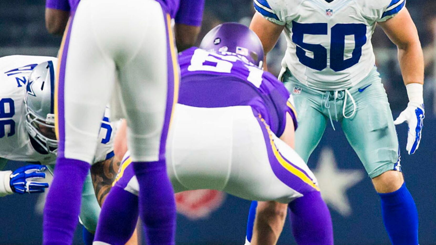 Cowboys LB Sean Lee makes debut and does it on the weak side