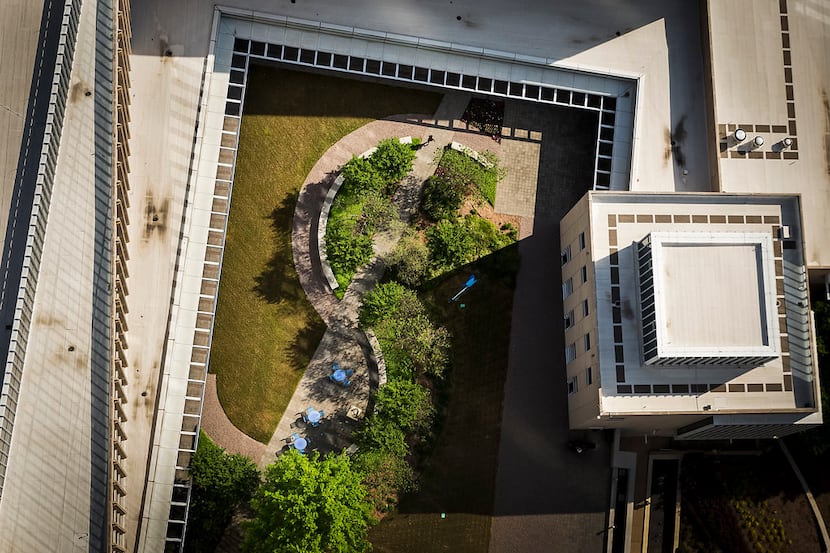 Landscaping of the rooftop garden at the Federal Reserve Bank of Dallas forms the shape of...