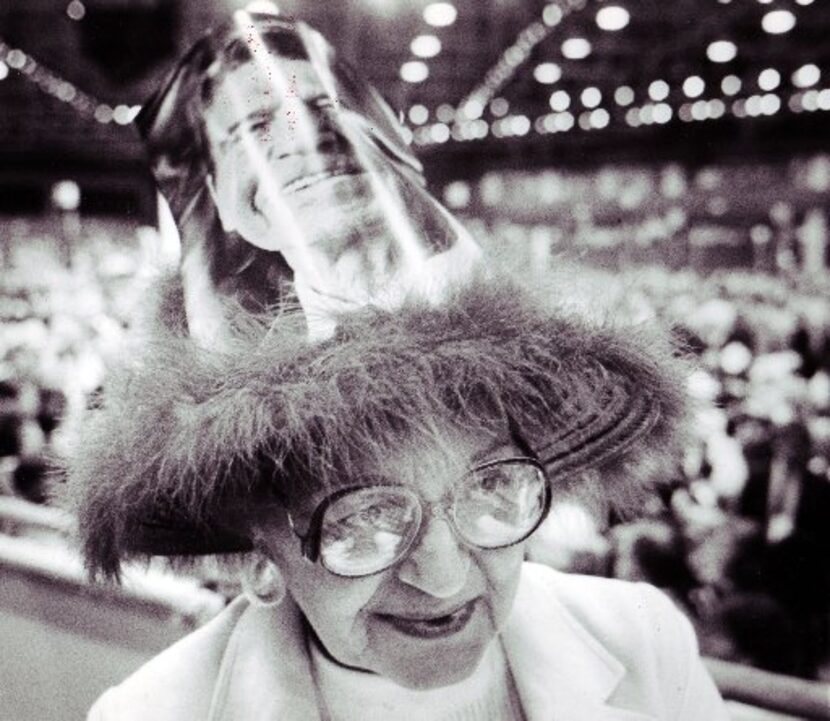 Elaine Thomas of Cleveland wears a festive hat on the convention floor. 