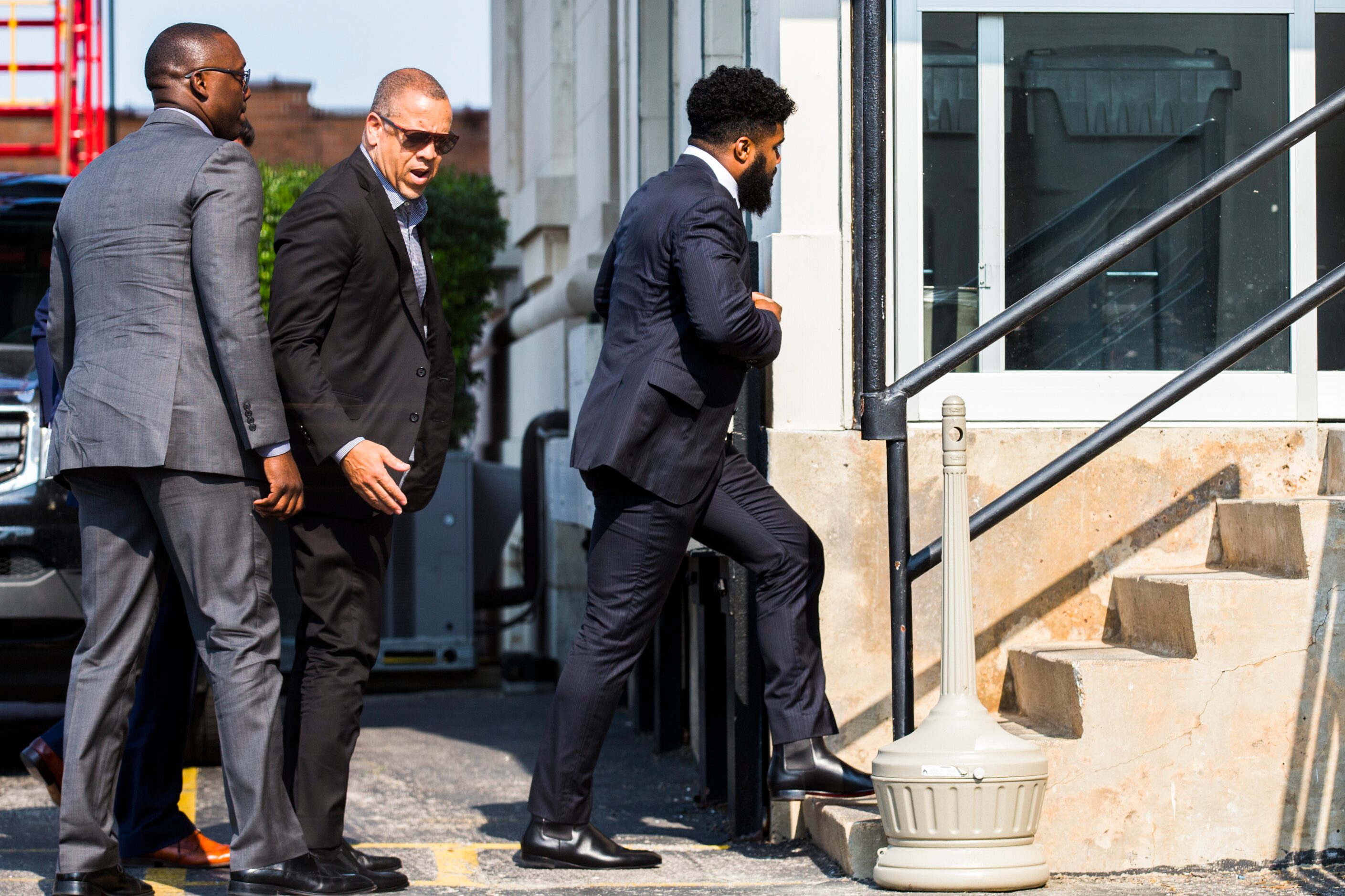 Dallas Cowboys running back Ezekiel Elliott enters the Paul Brown U.S. Courthouse on...