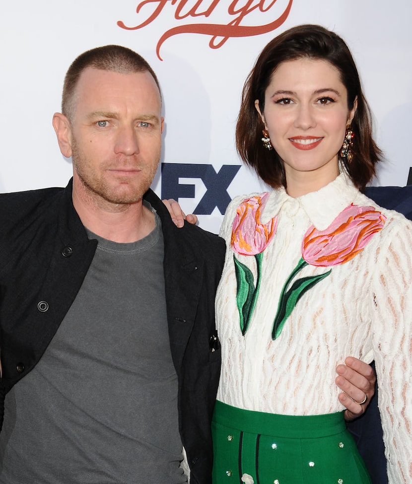 Ewan McGregor y Mary Elizabeth Winstead actúan juntos en "Fargo".