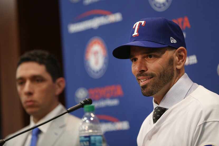 Texas Rangers' new manager Chris Woodward speaks during a press conference announcing his...