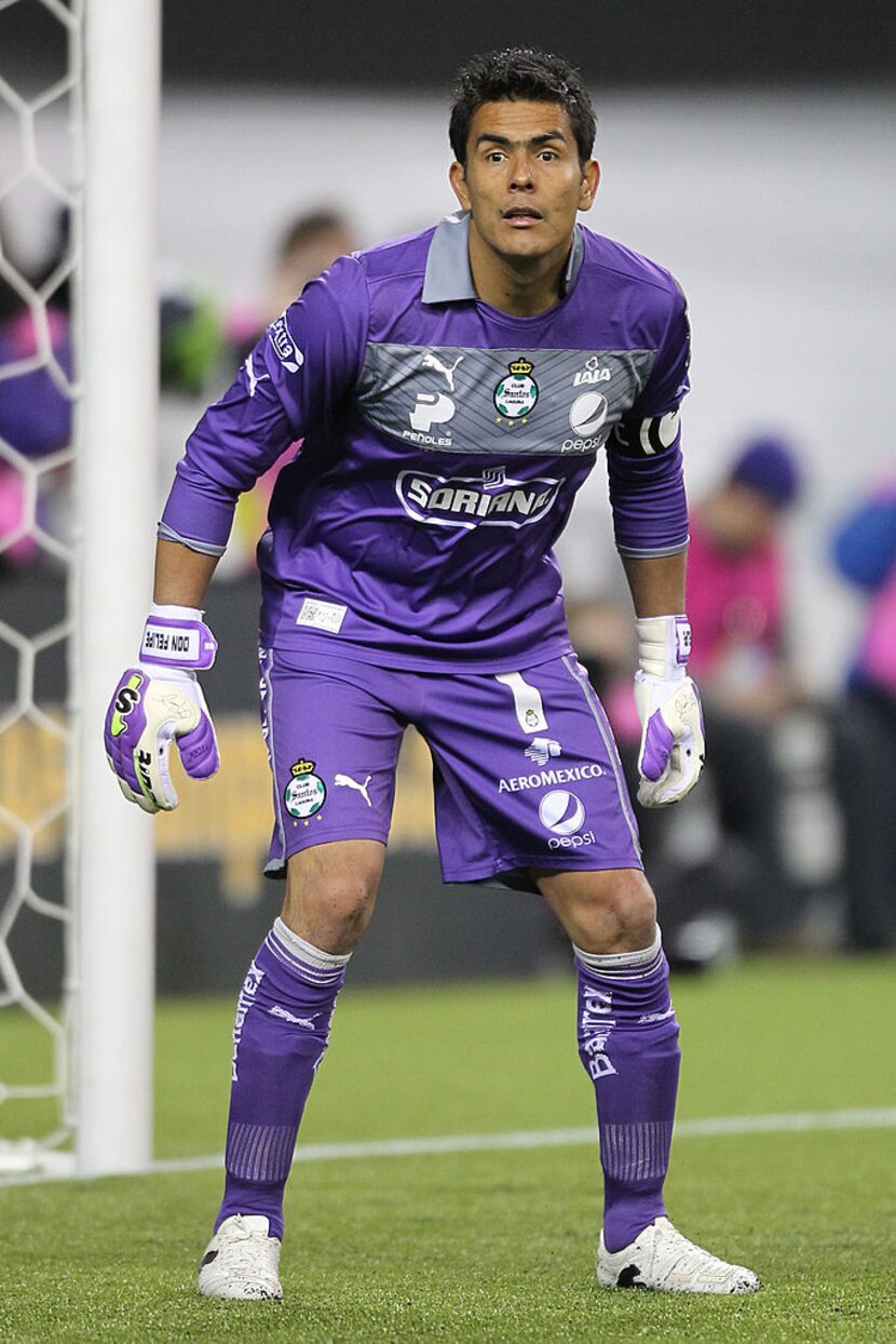 Oswaldo Sánchez es otro de los invitados para el clásico histórico en Dallas. Foto GETTY IMAGES