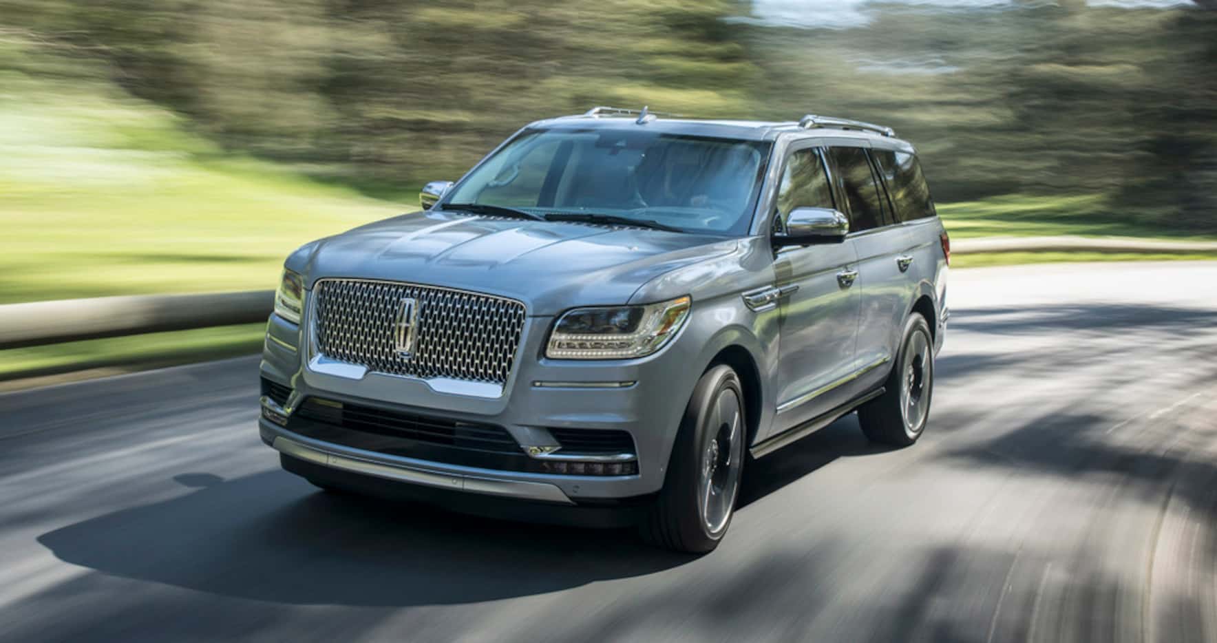 The 2018 Lincoln Navigator won the 2018 North American Truck of the Year award.