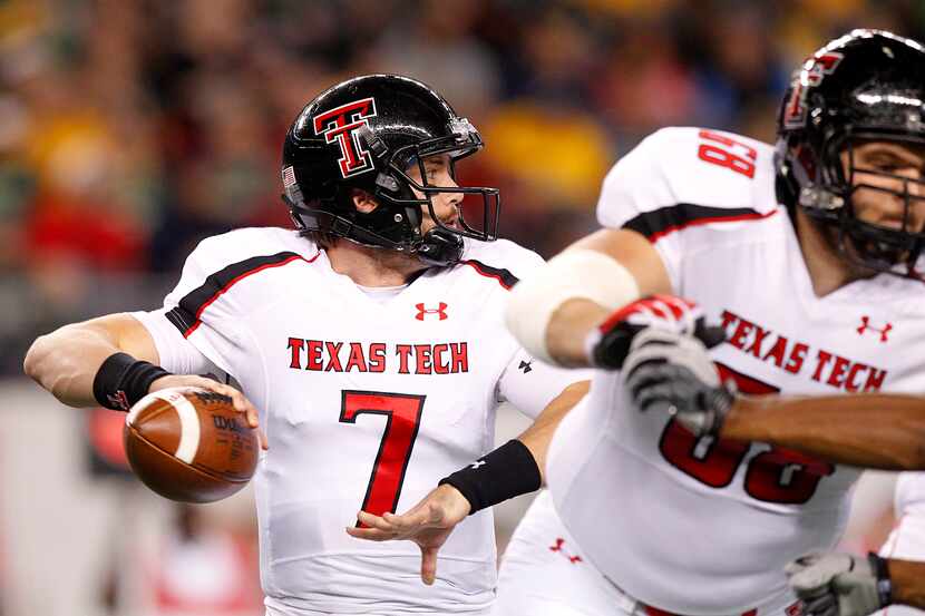 Texas Tech Red Raiders quarterback Seth Doege (7) throws a first quarter pass against the...