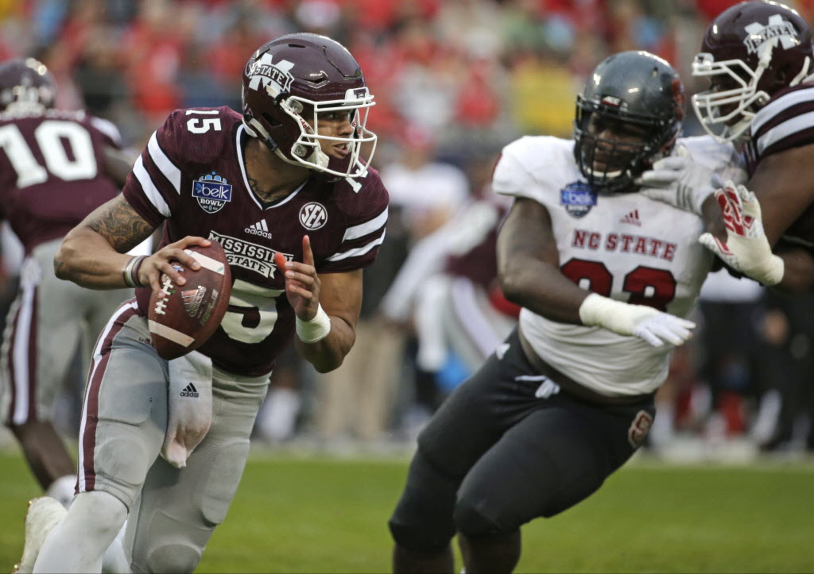 Dak Prescott wished Mississippi State players good luck before cheering  them on in Final Four