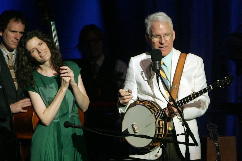 Edie Brickell and Steve Martin on stage in Wilkes Barre, Pa., in 2013.