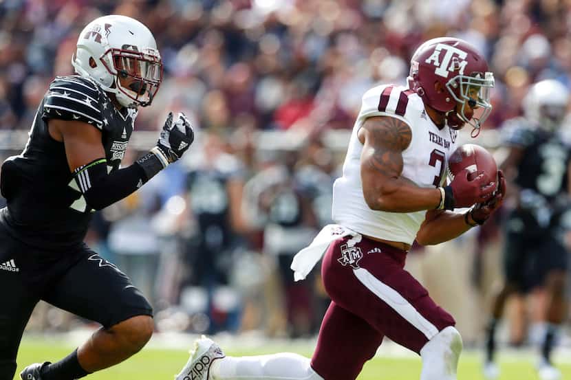 STARKVILLE, MS - NOVEMBER 5:  Wide receiver Christian Kirk #3 of the Texas A&M Aggies...