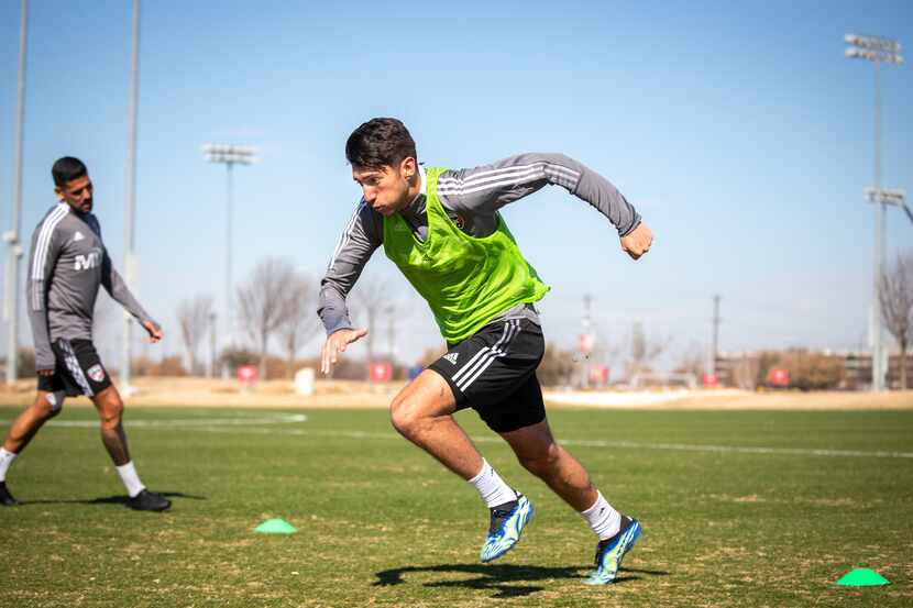 FC Dallas winger Kalil ElMedkhar is pictured during a 2021 training session.