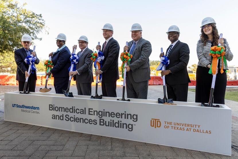 UT Southwestern and University of Texas at Dallas officials participate in a groundbreaking...