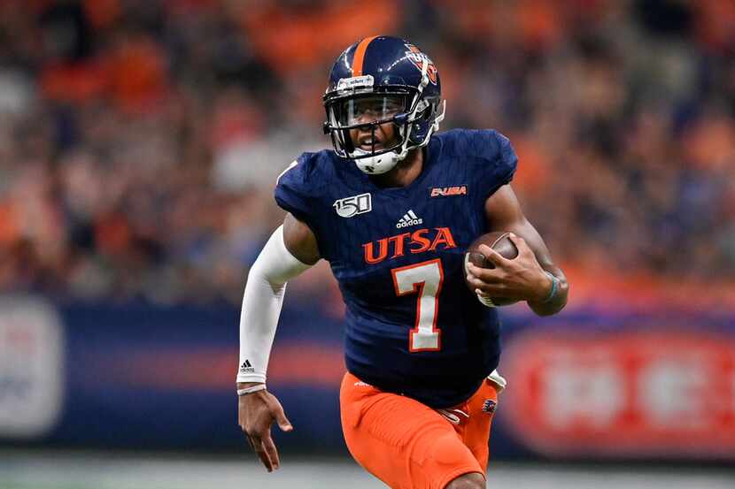 University of Texas San Antonio quarterback Frank Harris runs during an NCAA football game...