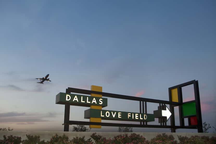 The entrance sign at Dallas Love Field.