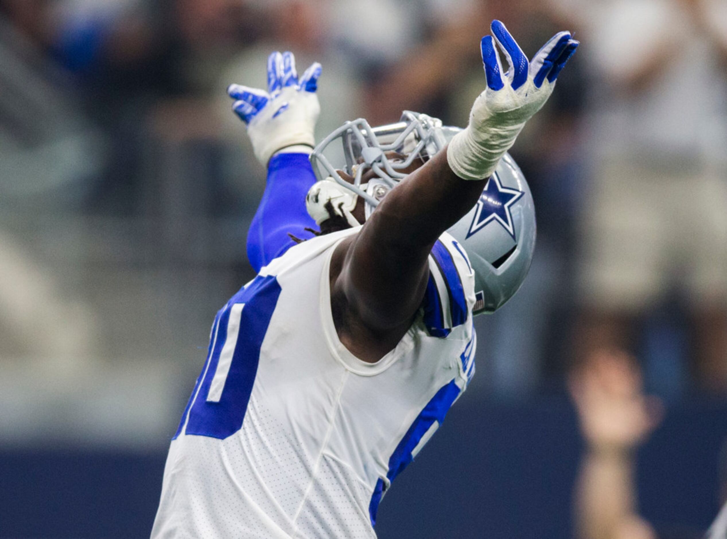 NFL Auction  Crucial Catch - Cowboys Demarcus Lawrence Game Used