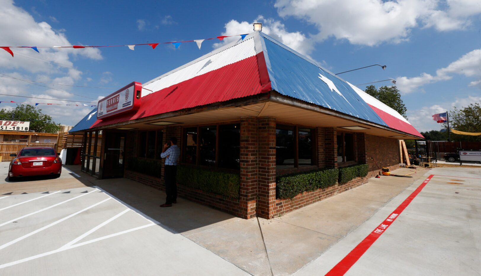 The exterior of Ferris Wheelers Backyard & BBQ in Dallas on Sept. 25, 2017.   (Nathan...