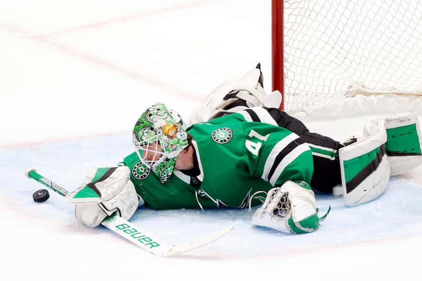 Dallas Stars goaltender Scott Wedgewood (41) made multiple see attempts in the crease...