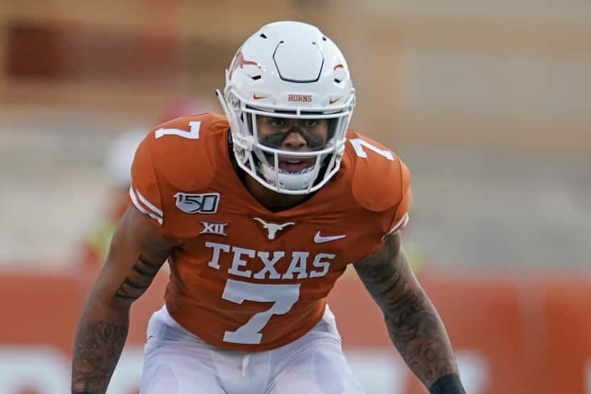 Texas's Caden Sterns (7) lines up against Louisiana Tech during the first half of an NCAA...