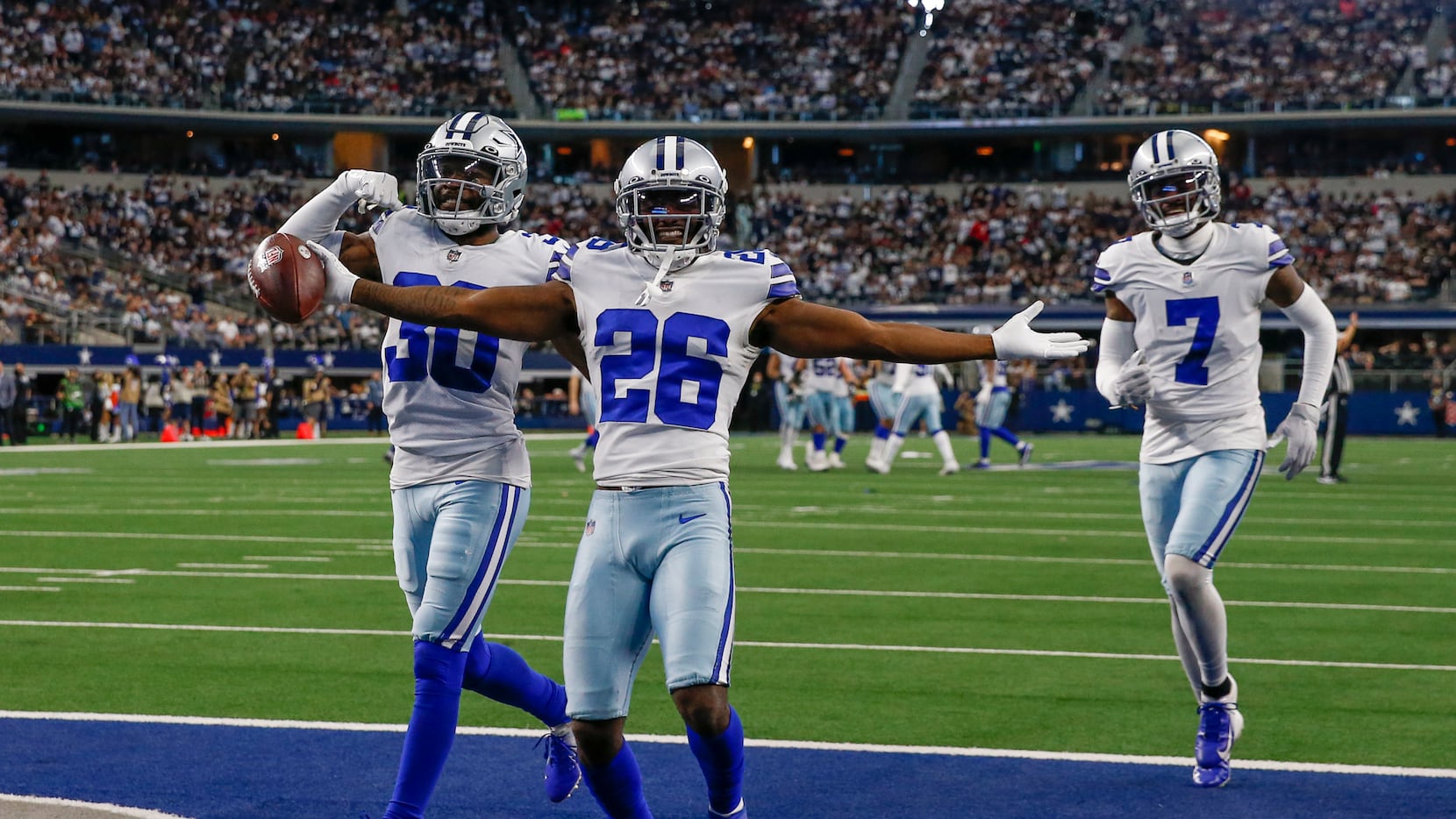 Led by a career performance from Jourdan Lewis, Cowboys defense  reestablished itself against Falcons