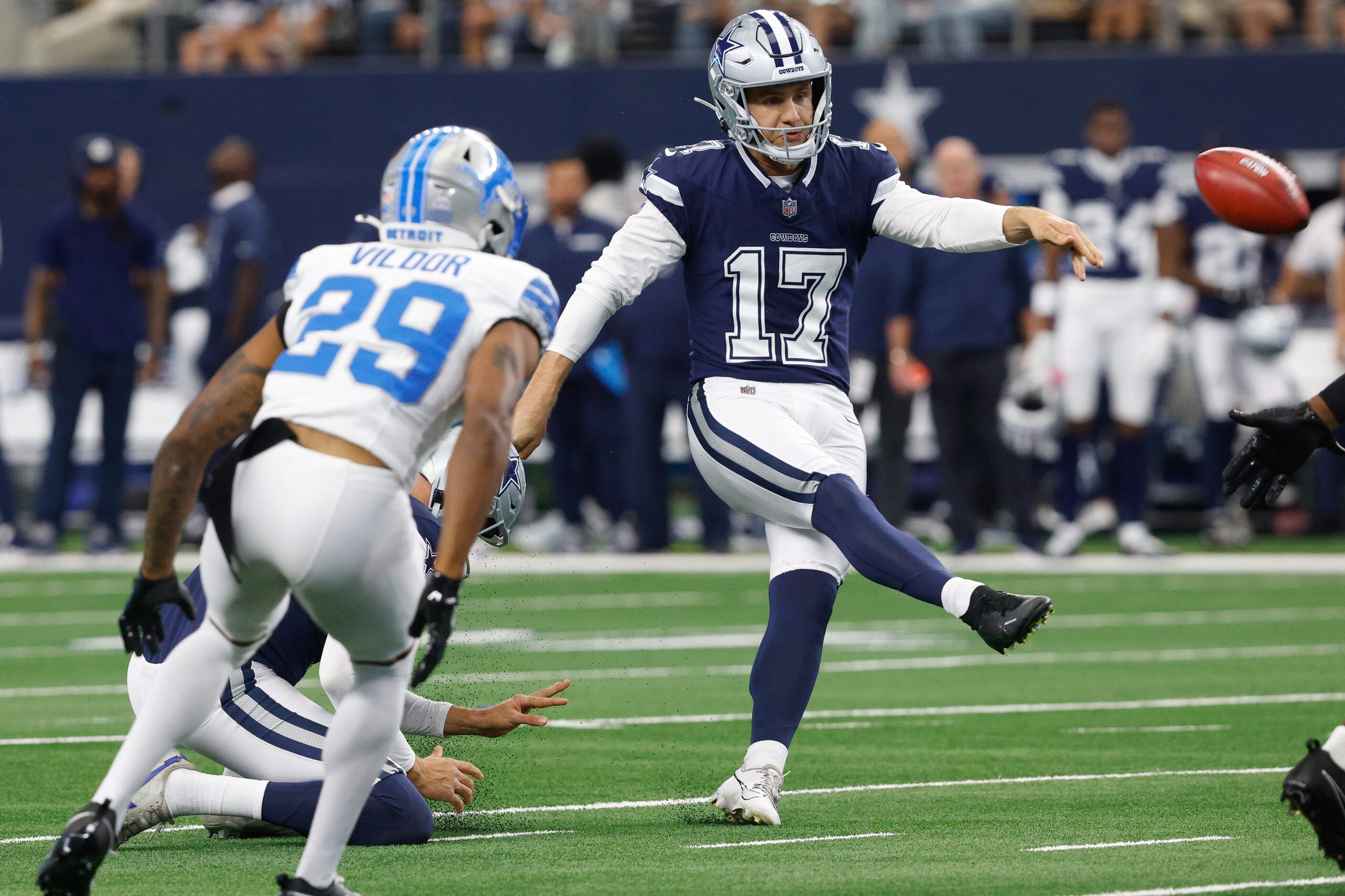 Dallas Cowboys place kicker Brandon Aubrey (17) scores a field goal as Detroit Lions...