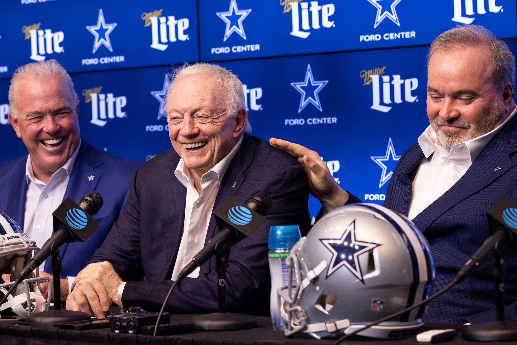 Jerry Jones is not concerned about Mike McCarthy's clock mismanagement