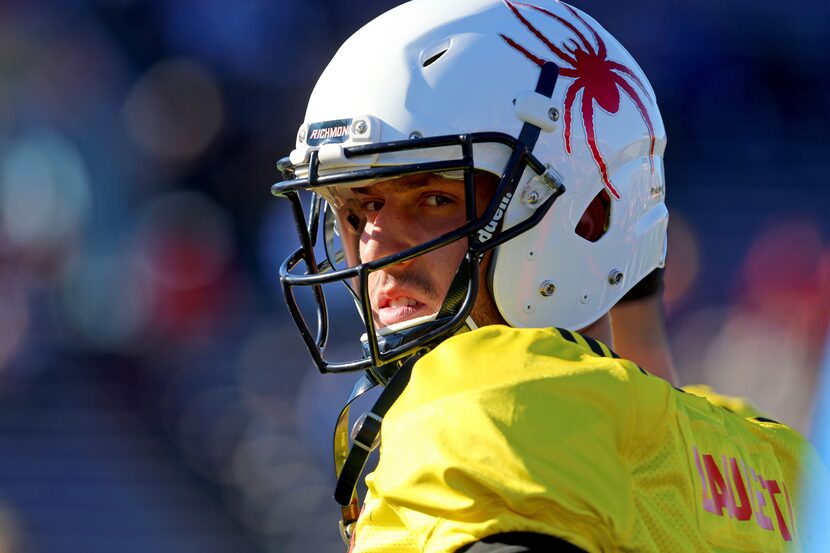 South Squad Kyle Lauletta, of Richmond, during the South's team practice Tuesday, Jan. 23,...