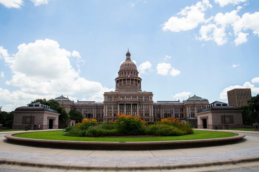 Police lifted an evacuation order at the state Capitol on Tuesday after determining that a...