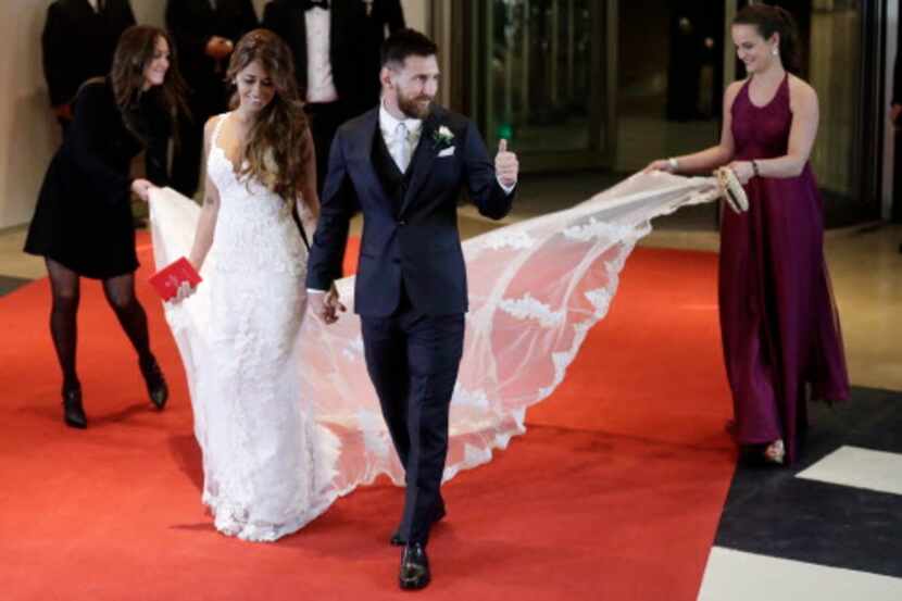 Lionel Messi y Antonella Roccuzzo se casaron el 30 de junio en Argentina. Pidieron que sus...