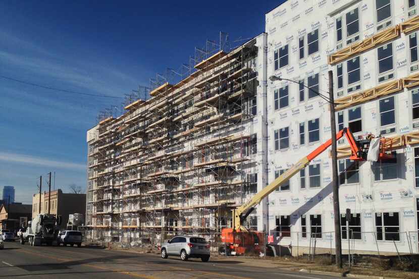 Around 30,000 apartments are still under construction in the D-FW area.