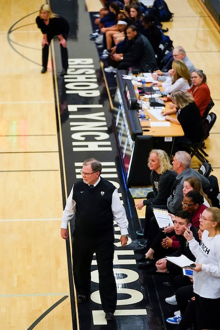 Bishop Lynch head coach Andy Zihlman (bottom) and Prestonwood Christian head coach Holly...