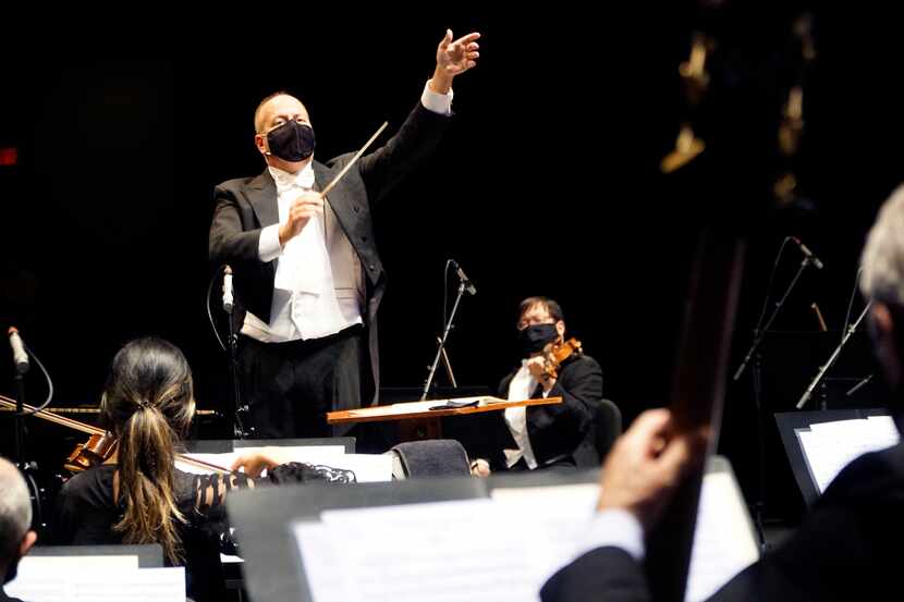 Patrick Summers conducts the Fort Worth Symphony Orchestra at Will Rogers Auditorium in Fort...