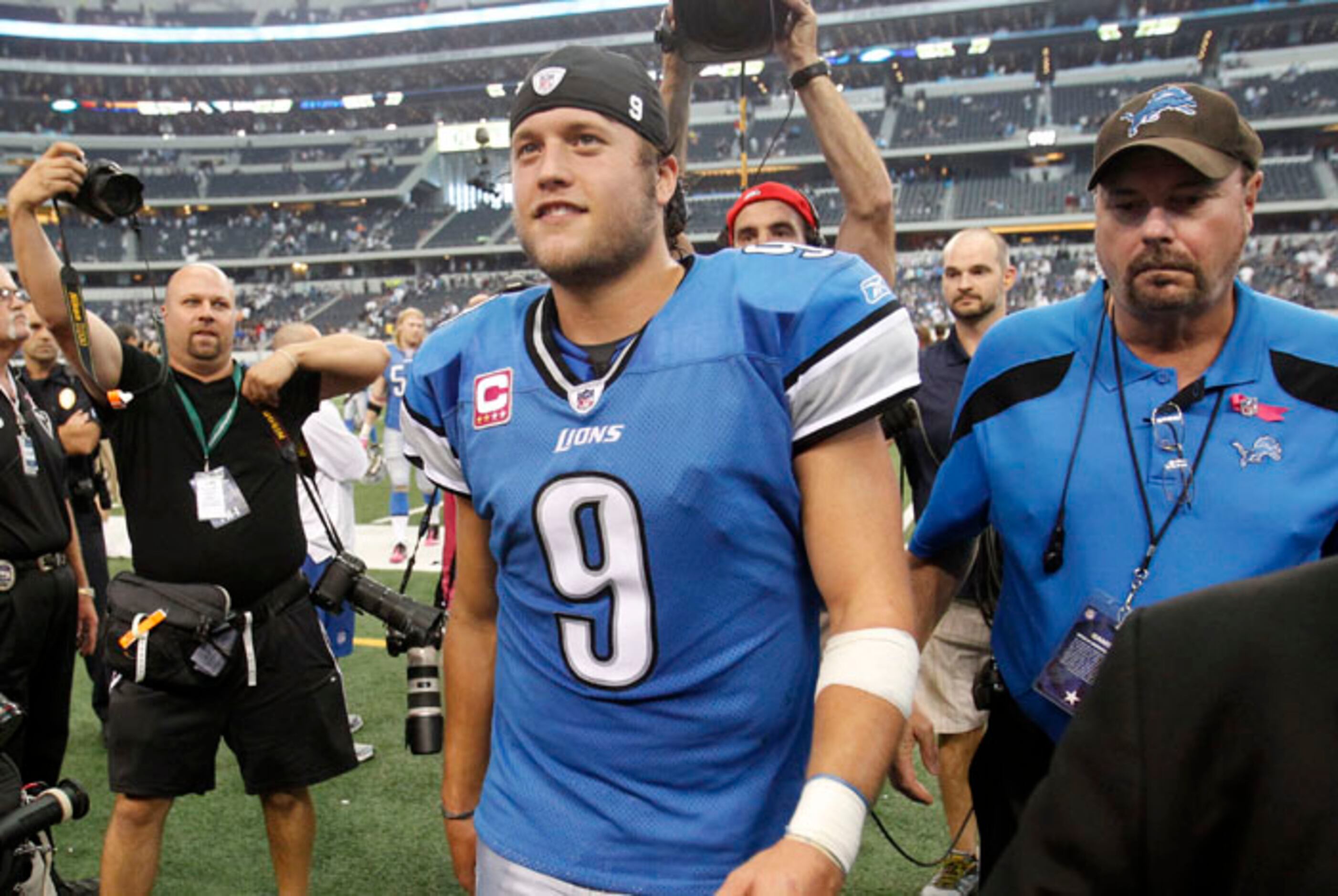 Video Shows Matt Stafford Turning Back On Photographer After Fall At Rams  Super Bowl Rally 