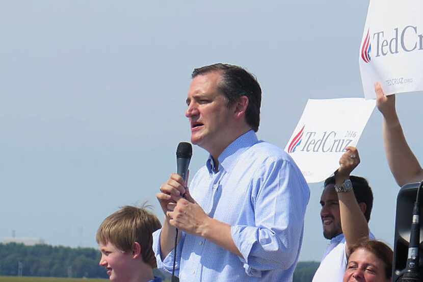 Sen. Ted Cruz speaks to supporters Sunday in the parking lot of Brown's Lobster Pound in...