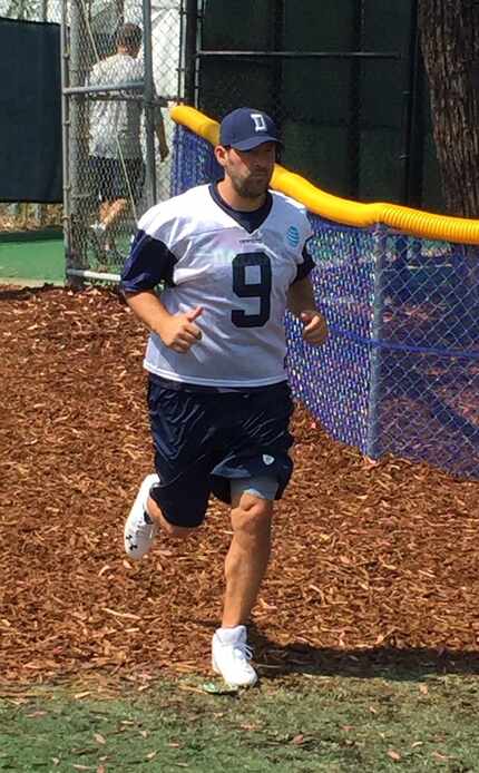 Cowboys QB Tony Romo jogs at training camp in 2016.