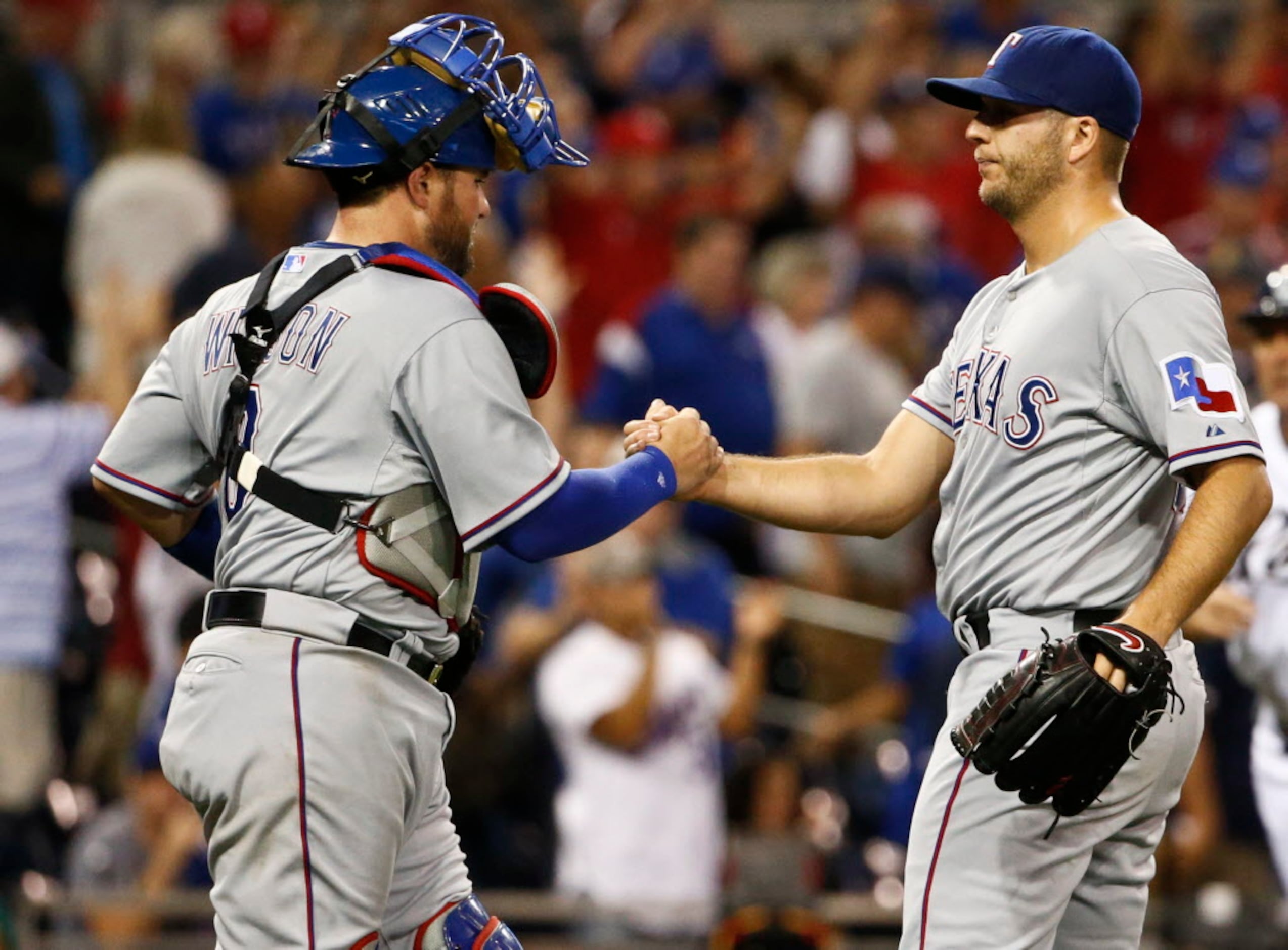 Josh Hamilton Talks about his Wilson glove and baseball equipment