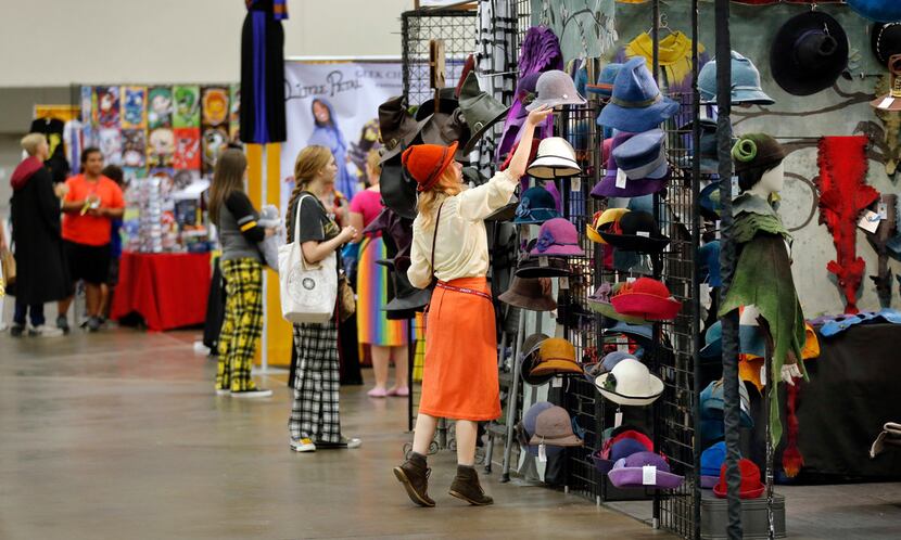 Harry Potter fans peruse the Marketplace during LeakyCon.