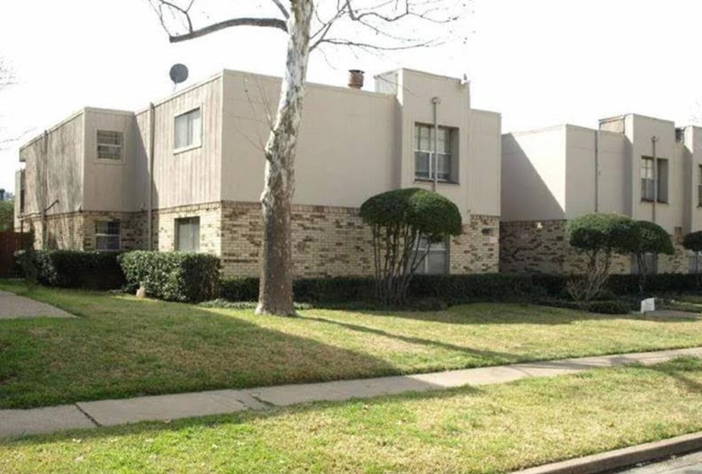 Before and after photos of one of Perry Guest Co.'s revamped apartment projects in Oak Lawn.