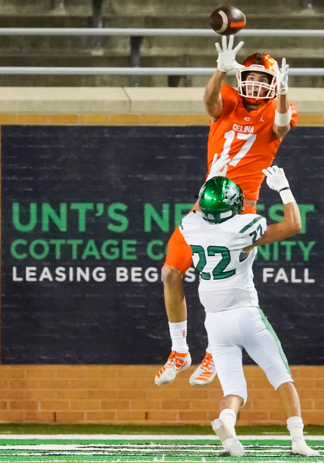 Celina wide receiver DJ Dell'Anno (17) catches a touchdown  pass over Iowa Park defensive...