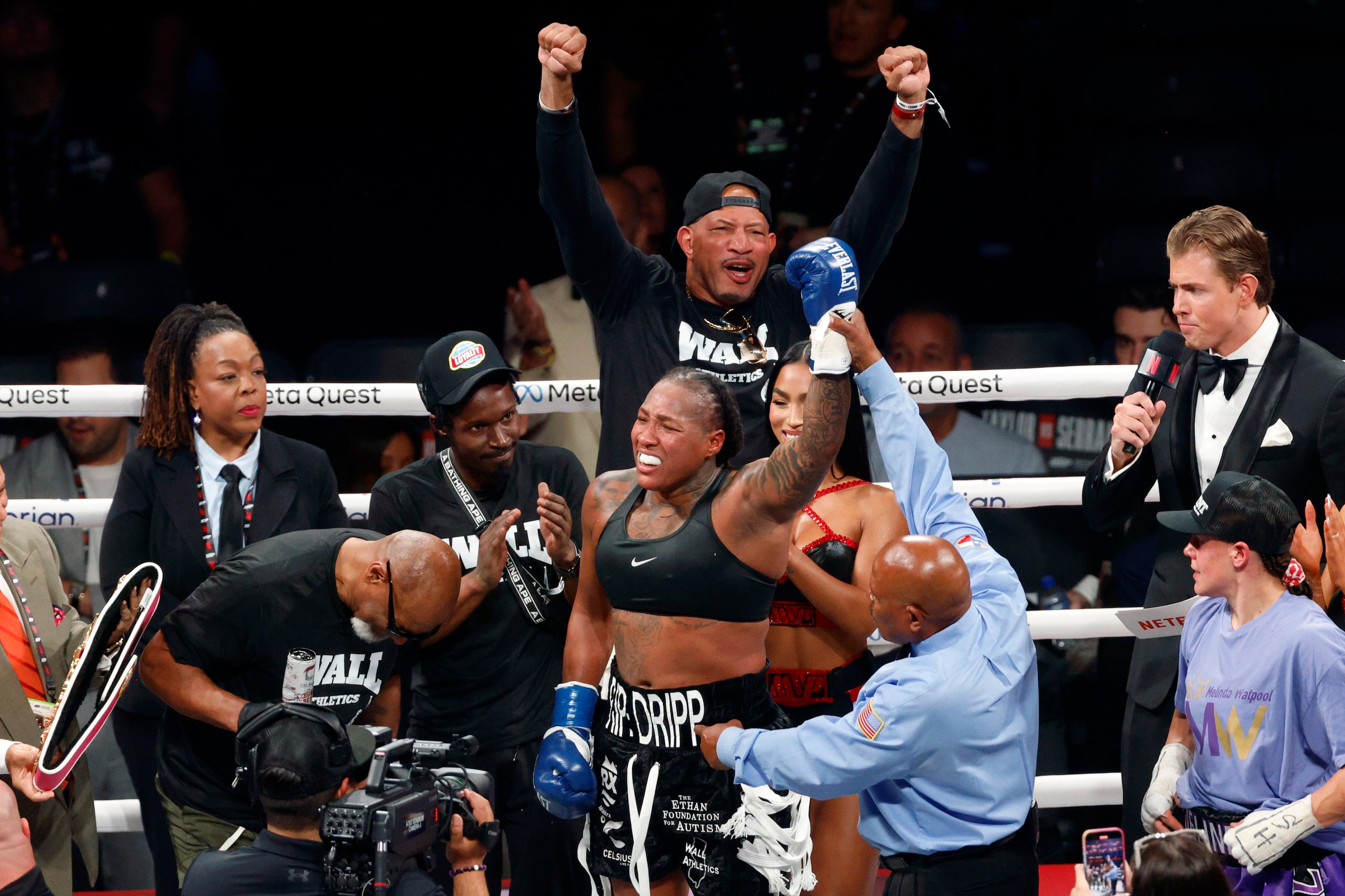 Shadasia Green celebrates after defeating Melinda Watpool  in a boxing match for the vacant...