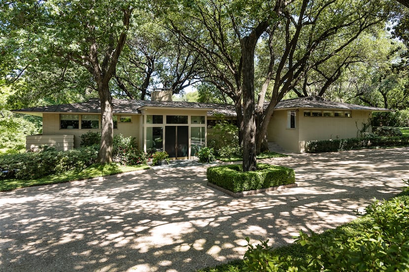 A look at the property at 5315 Rock Cliff Drive in Dallas.