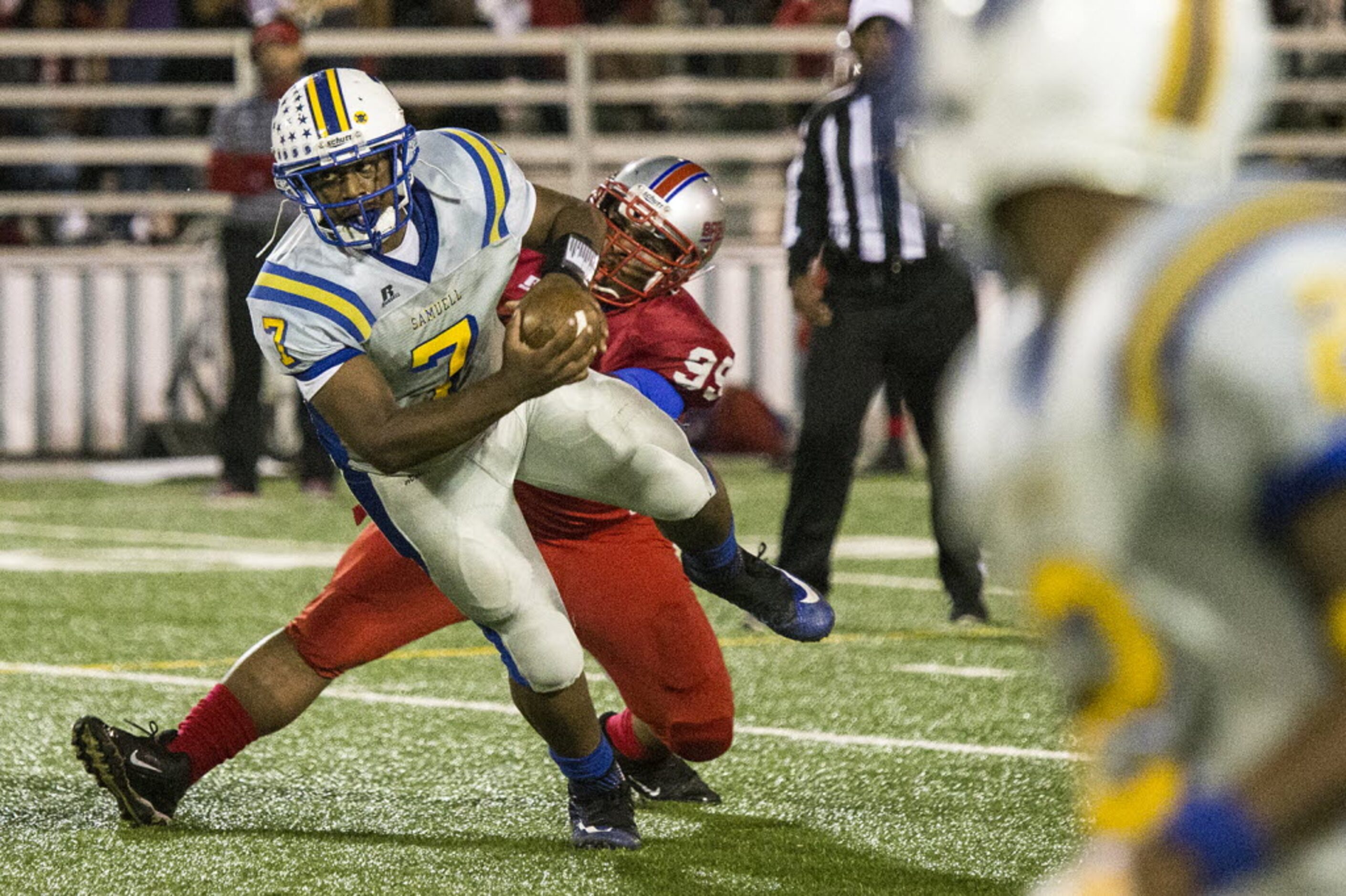 Samuell's Barry Henry (7) rushes during W. W. Samuell's matchup against Spruce on Nov. 6,...