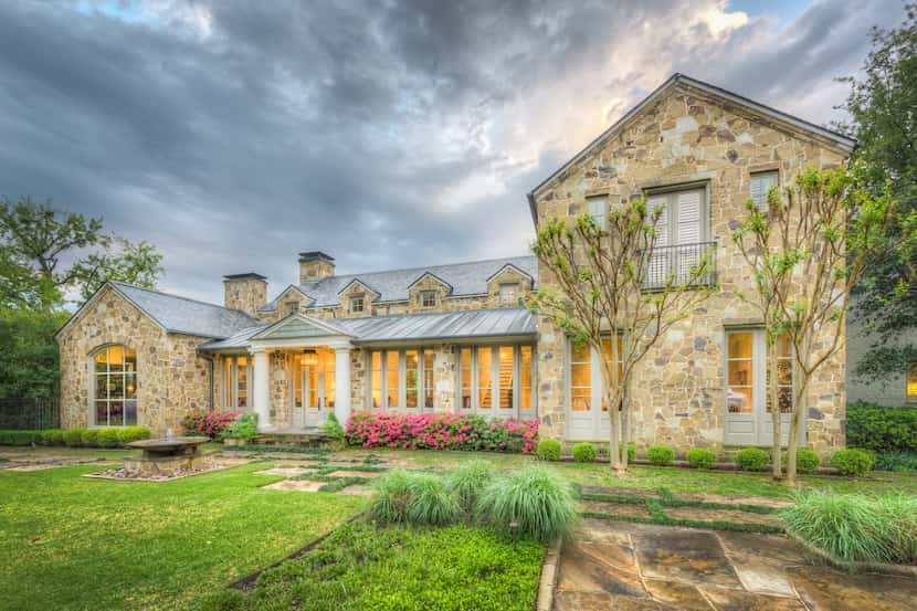 Take a look at the home at 5722 Park Lane in Dallas.